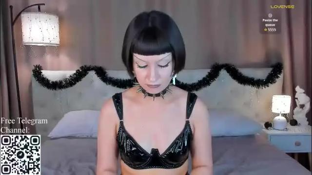 Image 4 of matilda_ardent Stream on Chaturbate on 1 month ago