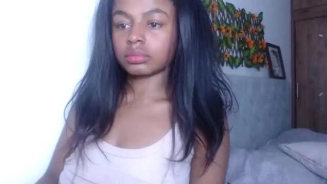 Image 10 of matilde27 Stream on Chaturbate on 14 months ago