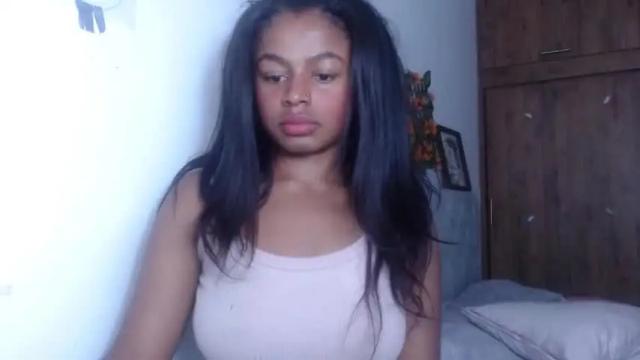 Image 2 of matilde27 Stream on Chaturbate on 14 months ago