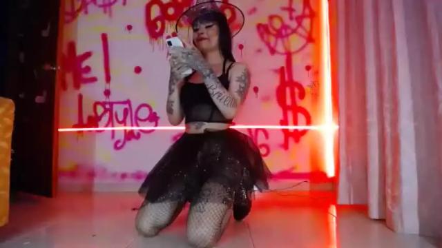 Image 8 of matteldoll_xxx Stream on Chaturbate on 19 months ago