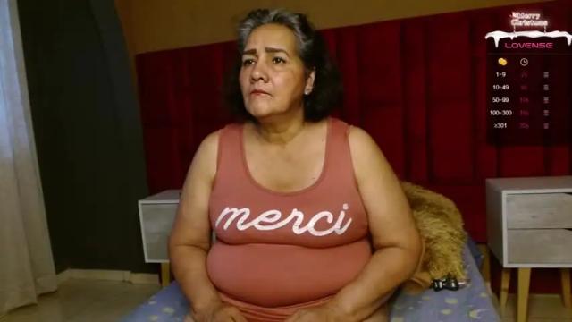 Image 3 of mature_eva_ Stream on Chaturbate on 17 months ago