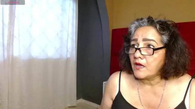 Image 4 of mature_eva_ Stream on Chaturbate on 16 months ago