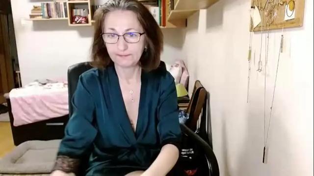 Image 8 of maturekate Stream on Chaturbate on 3 months ago