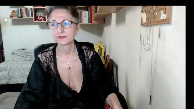 Image 12 of maturekate Stream on Chaturbate on 3 months ago