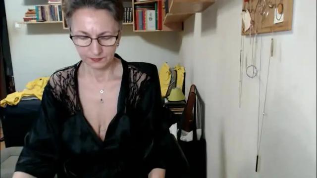 Image 4 of maturekate Stream on Chaturbate on 2 months ago