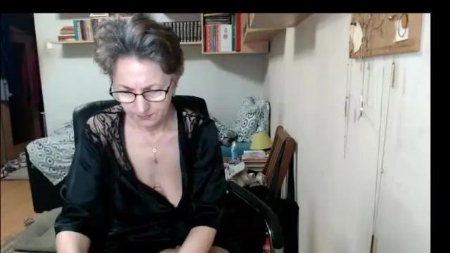 Image 10 of maturekate Stream on Chaturbate on 28 days ago