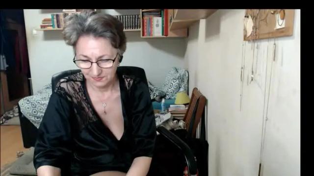 Image 7 of maturekate Stream on Chaturbate on 28 days ago