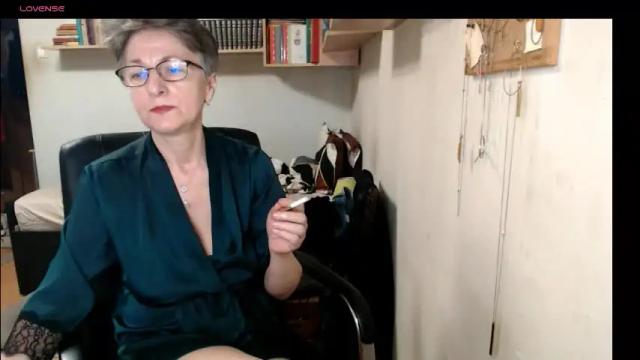 Image 6 of maturekate Stream on Chaturbate on 2 months ago