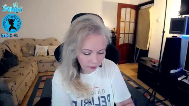 Image 6 of maturelynn Stream on Chaturbate on 2 months ago