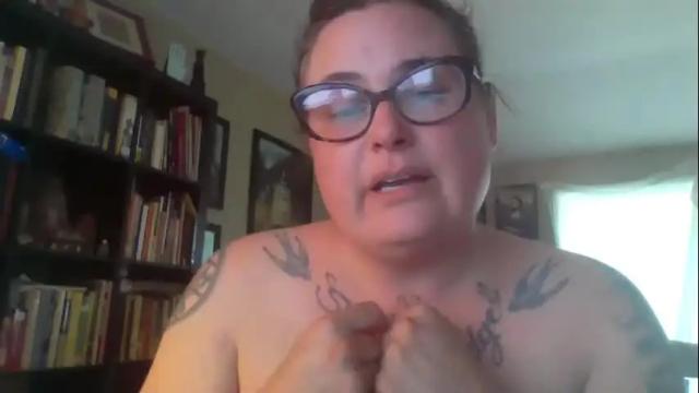 Image 6 of maude_in_california Stream on Chaturbate on 18 months ago