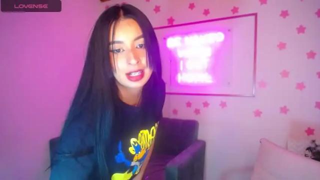 Image 3 of maura_ch Stream on Chaturbate on 21 months ago