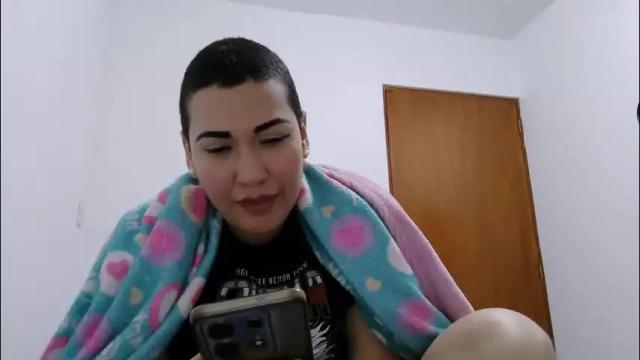 Image 3 of mauroluxandra Stream on Chaturbate on 1 month ago