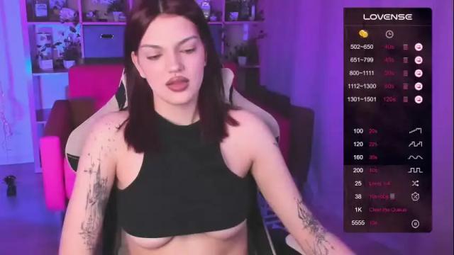 Image 4 of mavis_crystal Stream on Chaturbate on 1 month ago
