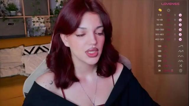 Image 2 of mavis_crystal Stream on Chaturbate on 1 month ago