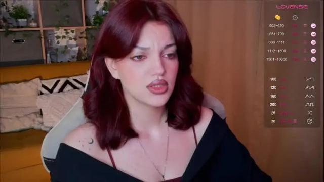 Image 3 of mavis_crystal Stream on Chaturbate on 1 month ago