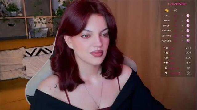 Image 4 of mavis_crystal Stream on Chaturbate on 1 month ago