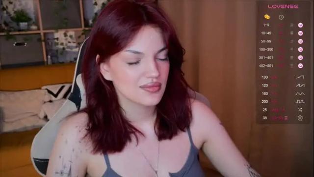 Image 3 of mavis_crystal Stream on Chaturbate on 1 month ago