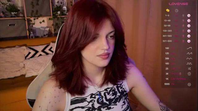Image 7 of mavis_crystal Stream on Chaturbate on 21 days ago
