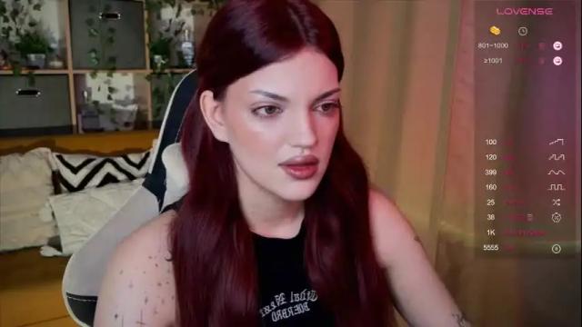 Image 2 of mavis_crystal Stream on Chaturbate on 4 days ago