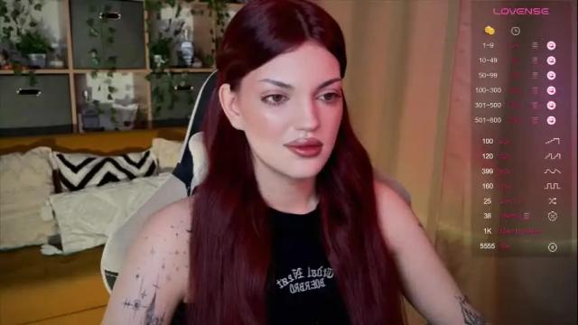 Image 4 of mavis_crystal Stream on Chaturbate on 4 days ago