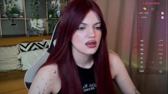 Image 4 of mavis_crystal Stream on Chaturbate on 4 months ago