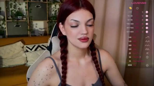 Image 2 of mavis_crystal Stream on Chaturbate on 4 months ago
