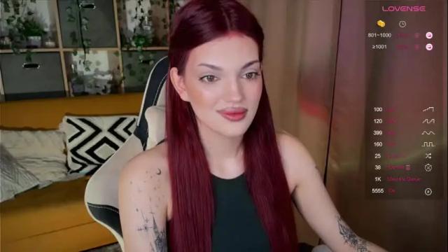 Image 2 of mavis_crystal Stream on Chaturbate on 4 months ago