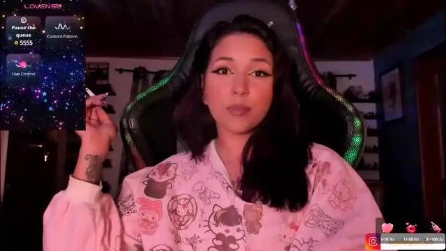 Image 7 of mavis_fuentes Stream on Chaturbate on 2 months ago