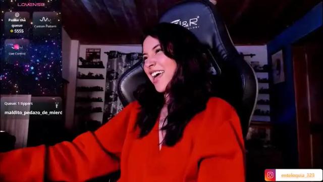 Image 4 of mavis_fuentes Stream on Chaturbate on 2 months ago