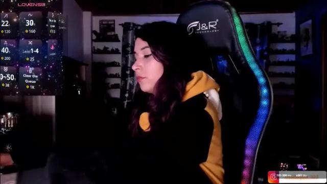 Image 4 of mavis_fuentes Stream on Chaturbate on 2 months ago