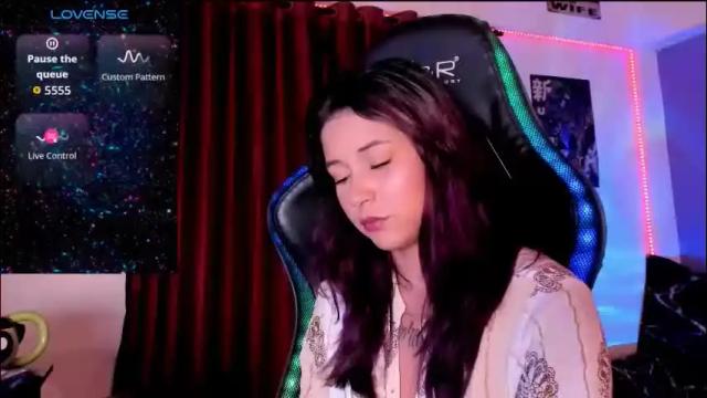 Image 6 of mavis_fuentes Stream on Chaturbate on 1 month ago