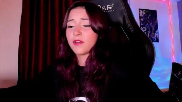 Image 10 of mavis_fuentes Stream on Chaturbate on 1 month ago