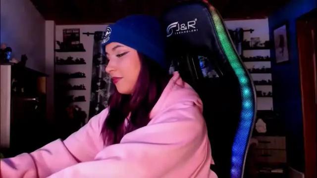 Image 3 of mavis_fuentes Stream on Chaturbate on 1 month ago