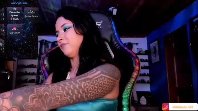 Image 3 of mavis_fuentes Stream on Chaturbate on 5 days ago