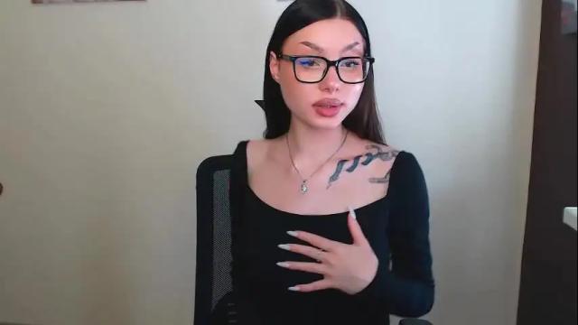 Image 6 of maxi_sweetheart Stream on Chaturbate on 1 month ago