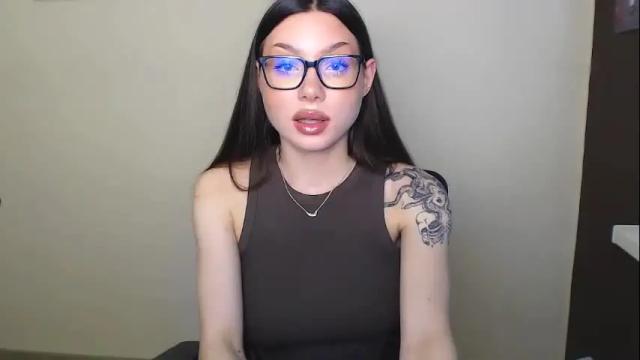 Image 4 of maxi_sweetheart Stream on Chaturbate on 1 month ago