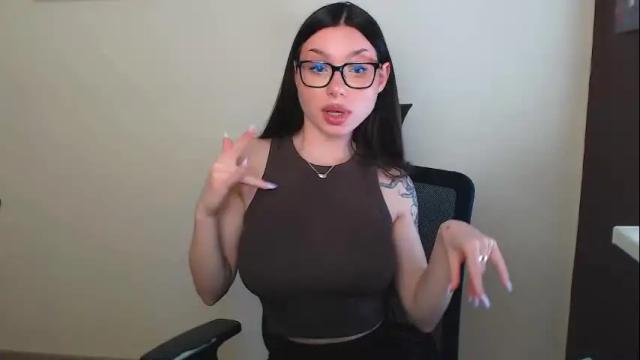 Image 8 of maxi_sweetheart Stream on Chaturbate on 1 month ago