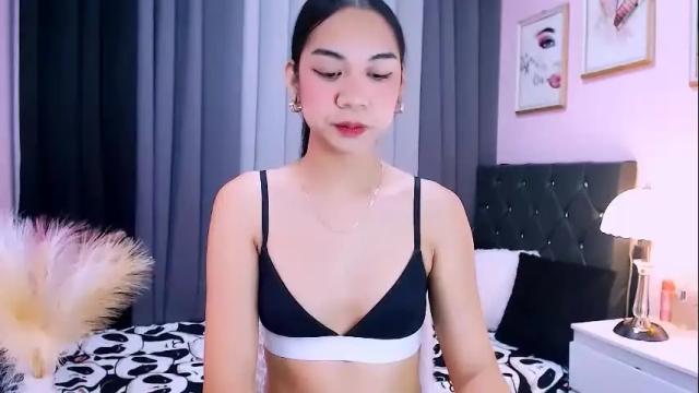 Image 3 of maxie_greyson Stream on Chaturbate on 1 month ago