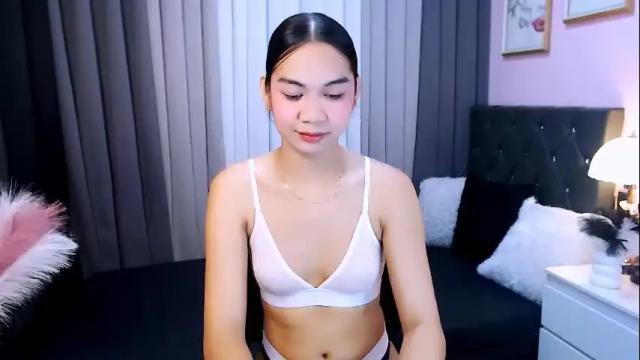 Image 4 of maxie_greyson Stream on Chaturbate on 3 months ago