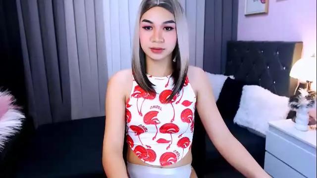 Image 2 of maxie_greyson Stream on Chaturbate on 3 months ago