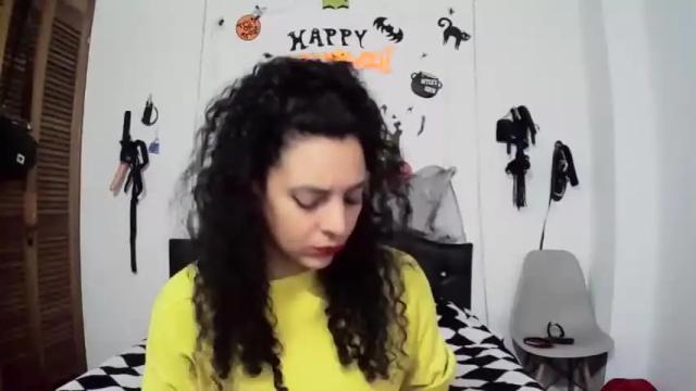 Image 3 of maximilianoandalice Stream on Chaturbate on 20 months ago