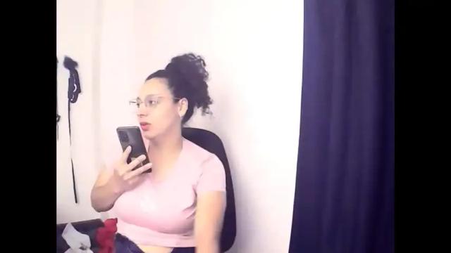 Image 2 of maximilianoandalice Stream on Chaturbate on 17 months ago