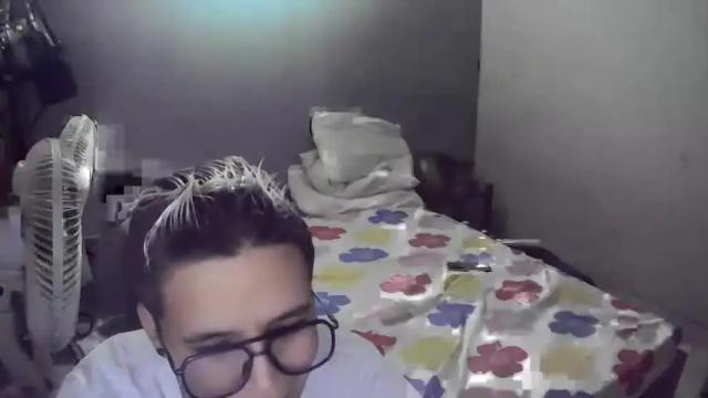 Image 3 of maximilianoandalice Stream on Chaturbate on 16 months ago