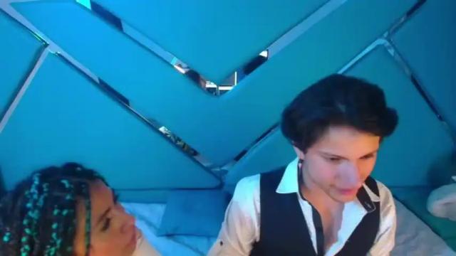 Image 2 of maximus_and_loly Stream on Chaturbate on 12 months ago