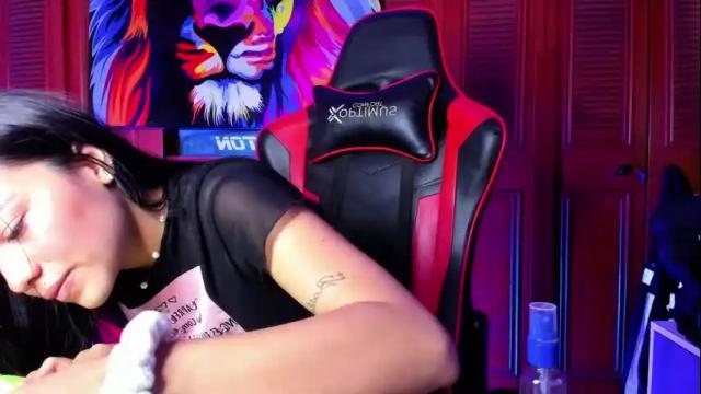 Image 12 of maxine66 Stream on Chaturbate on 6 months ago