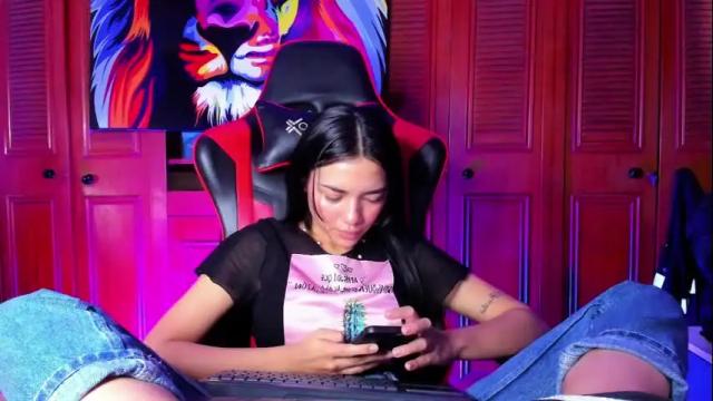 Image 8 of maxine66 Stream on Chaturbate on 6 months ago
