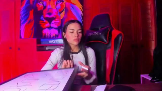 Image 6 of maxine66 Stream on Chaturbate on 6 months ago