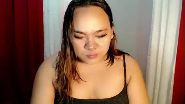 Image 4 of maxine_sucks Stream on Chaturbate on 3 months ago