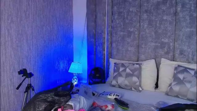 Image 11 of maxirogers Stream on Chaturbate on 1 month ago