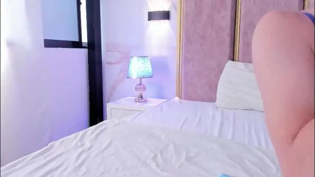 Image 4 of maxirogers Stream on Chaturbate on 13 days ago